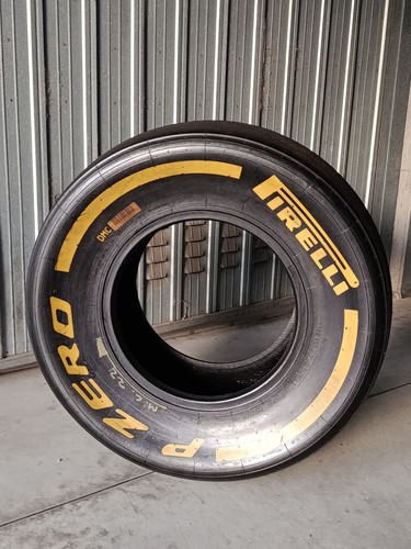 Gomma tyre pirelli pzero - tyre,