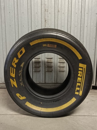 Gomma tyre pirelli - tyre,